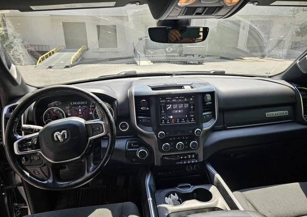 Dodge RAM cena 219000 przebieg: 117000, rok produkcji 2019 z Warszawa małe 37